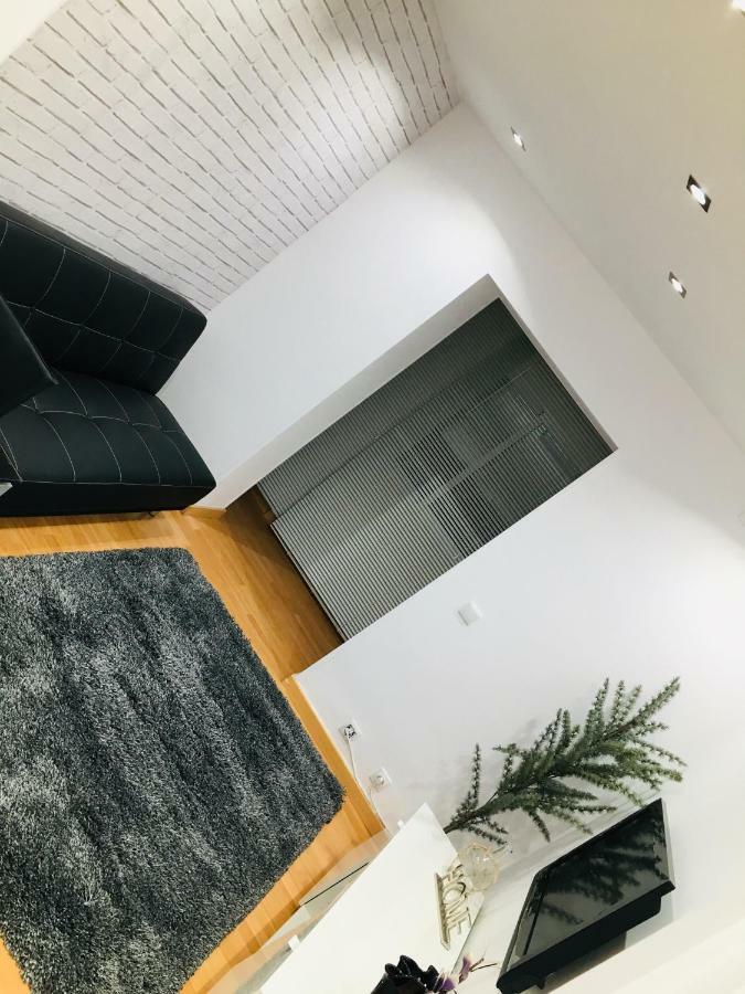 Apartamento Good Vibes Daire Zaragoza Dış mekan fotoğraf