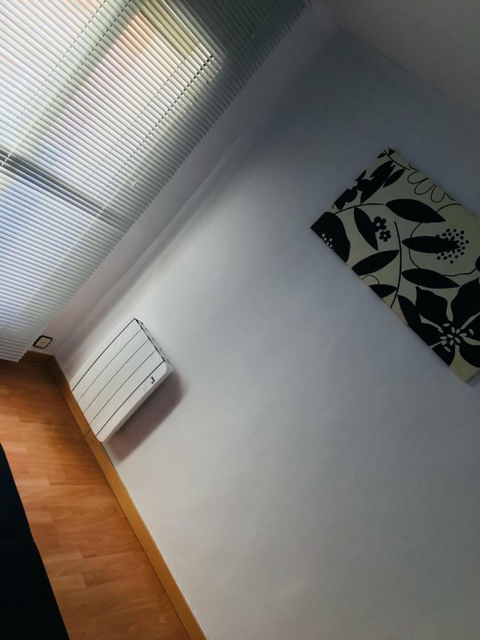 Apartamento Good Vibes Daire Zaragoza Dış mekan fotoğraf
