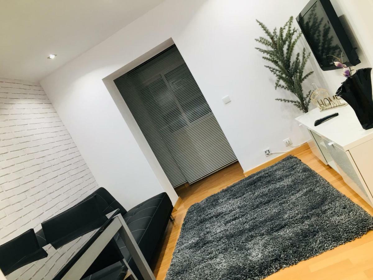 Apartamento Good Vibes Daire Zaragoza Dış mekan fotoğraf